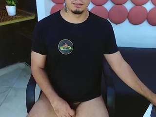 ZeusTrys live cam preview