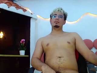 ZeusTrys live cam preview