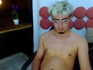 ZeusTrys live cam preview