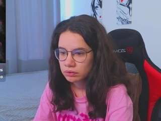 le modèle jessica-adammss est en webcam porno dans un show sur le site camsoda, il possède les tags suivants: ahegao,solo,nature,no drinking,no smoking,oil,orgasm,pussy,sexy,shaved pussy,skinny,solo show,moaning,spank,spanking,striptease,tease,teen 18,tiny ass,tiny tits