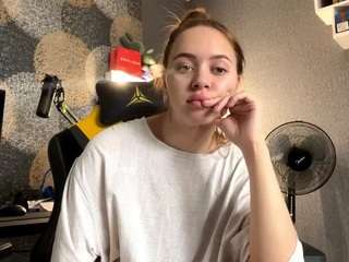 Christia live webcam show