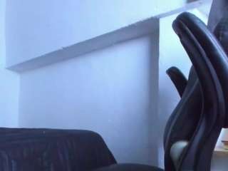 menottisofa