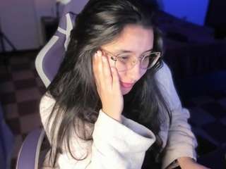 tellmemaddiee