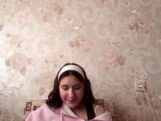 Chloe live webcam show