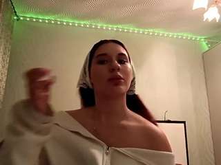 Chloe live webcam show