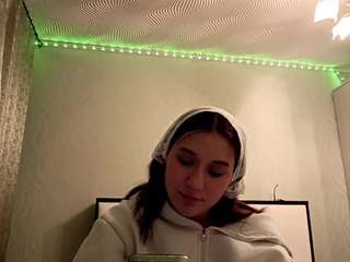 Chloe live webcam show