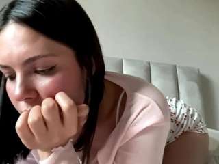 AveryHubric live webcam show