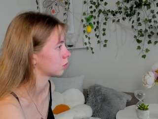 Eda-Viks live cam on LiveFreeCams