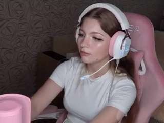 Julia live webcam show