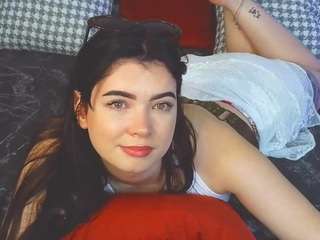 LexyBelleWhite