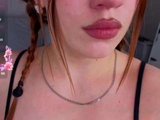 Mary-Forrest live cam preview