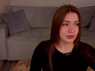 Mary-Forrest live cam preview
