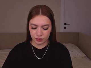 Mary-Forrest live cam preview