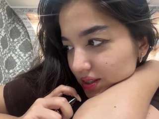 Leila live webcam show