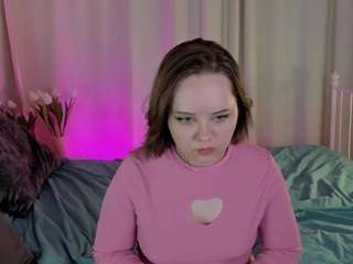 tara-linn live profile