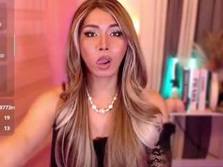 Kattieflirty's cam show statistics and live stream