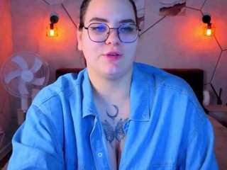 Kity-Mooree live cam preview