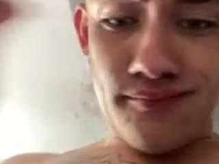 spun-clouds live webcam show