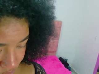 Live cam show with valeriawinther