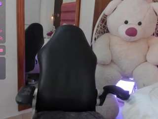 alondradarling live on CamSoda