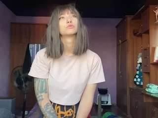Mia live webcam show
