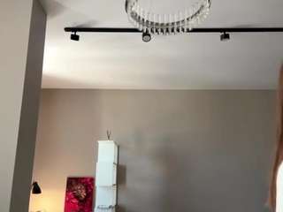 Scarlett live webcam show