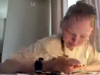 Scarlett live webcam show