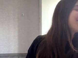 Kittiehirkaler's live stream