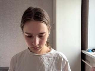 kittiehirkaler's live room