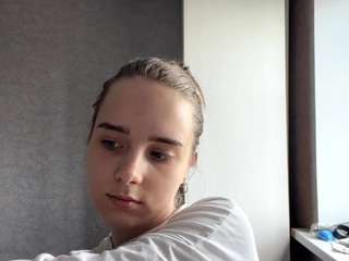 Kittiehirkaler's cam show statistics and live stream