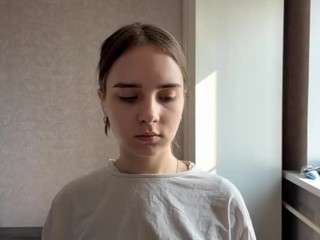 Kittiehirkaler's cam show statistics and live stream
