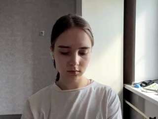 Kittiehirkaler's cam show statistics and live stream