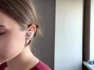 Kittiehirkaler's cam show statistics and live stream