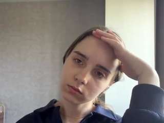 Kittiehirkaler's cam show statistics and live stream