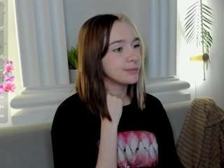 les-moonie live webcam show