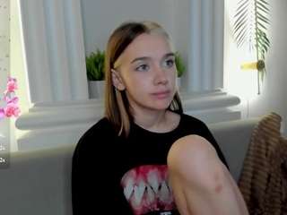 les-moonie live webcam show