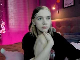 Les-Moonie live webcam show