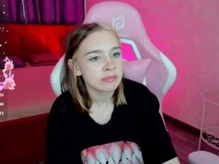 les-moonie Live Webcam on CamSoda