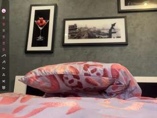 LorenGliues live cam preview