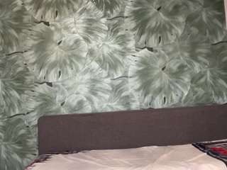 LorenGliues live cam preview