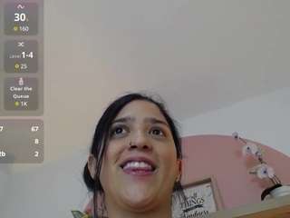 lucia-henao live cam preview