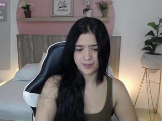 lucia-henao live cam preview