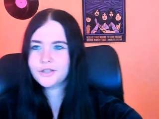 mila-snow1 live webcam show