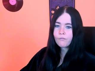 mila-snow1 live webcam show