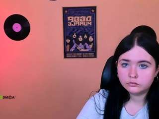 mila-snow1 live webcam show