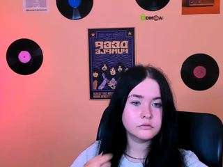mila-snow1 live webcam show