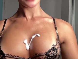 Bbybreexx's cam show statistics and live stream
