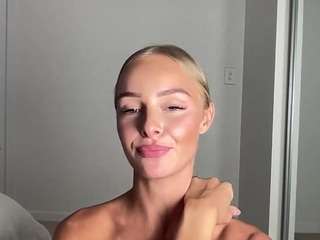bbybreexx live webcam show