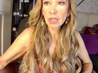 EvelynaGrey live cam preview