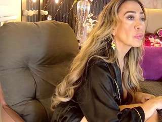 EvelynaGrey live cam preview